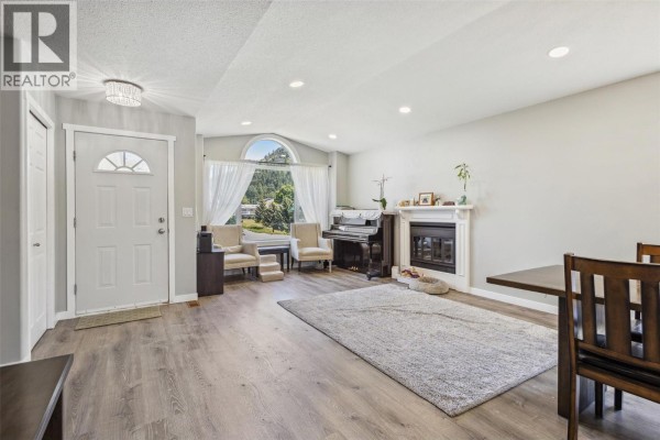 4pc Bathroom - 2678 Cameron Road, West Kelowna, BC V1Z3K9 Photo 5