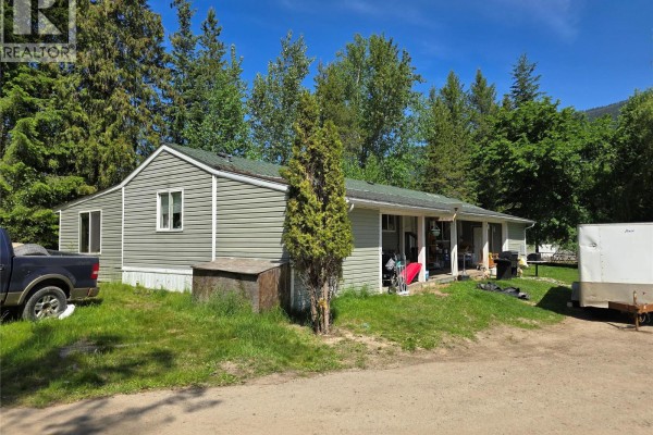 268 Birch Road, Clearwater, BC, photo 2
