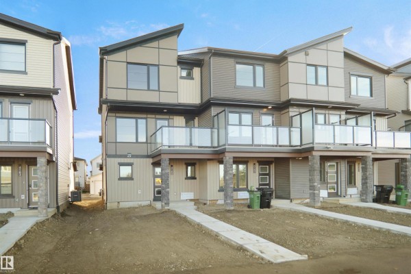 Kitchen - 268 Deer Valley Dr, Leduc, AB T9E0S3 Photo 3