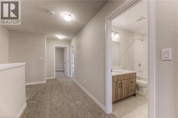 4pc Ensuite bath - 268 Green Gate Boulevard, Cambridge, ON N1T2C5 Photo 5