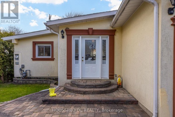 2683 Lakeshore Road E, Oro Medonte, ON, photo 3