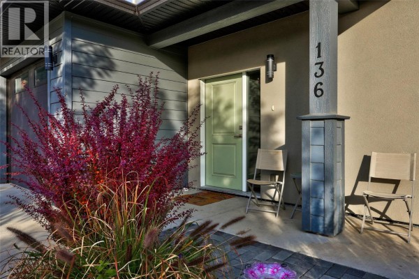 Full bathroom - 2683 Ord Road Unit# 136, Kamloops, BC V2B0J2 Photo 2