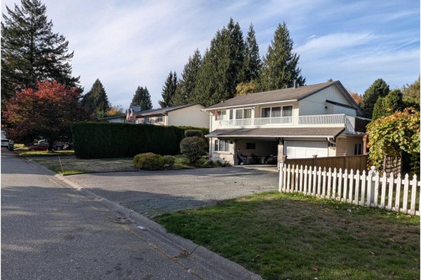 2691 Macbeth Crescent, Abbotsford, BC V3G1C2 Photo 2