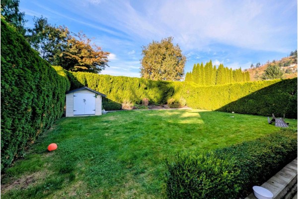 2691 Macbeth Crescent, Abbotsford, BC V3G1C2 Photo 4