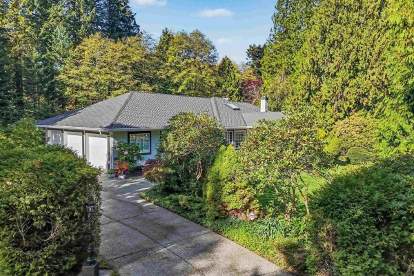 2693 133 Street, Surrey, BC V4P1X9 Photo 2