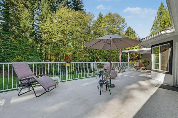 2693 133 Street, Surrey, BC V4P1X9 Photo 3