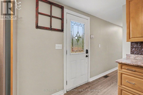 2695 Rosedale Road, Montague, ON K7A4S4 Photo 3
