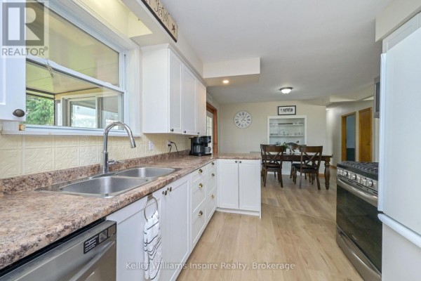 Kitchen - 269514 Grey Road 9, Grey Highlands, ON N0C1A0 Photo 5