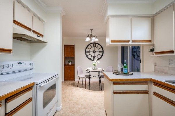 26981 28b Avenue, Langley, BC V4W3A5 Photo 4