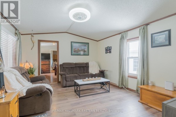 Bathroom - 26b - 2244 Heritage Line, Otonabee South Monaghan, ON K9J6X8 Photo 5