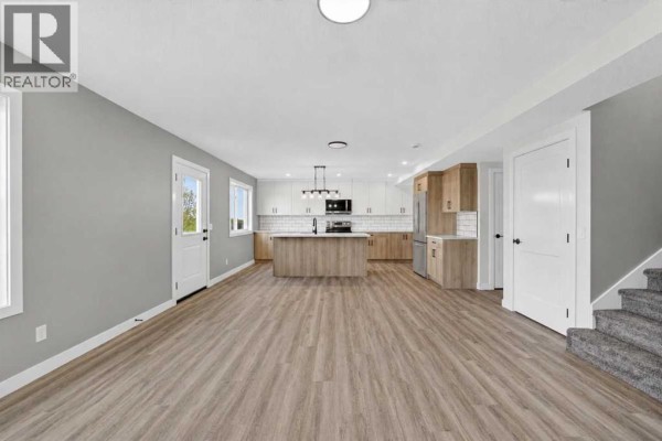 Pantry - 26b Poplar Ridge Close, Didsbury, AB T0M0W0 Photo 5