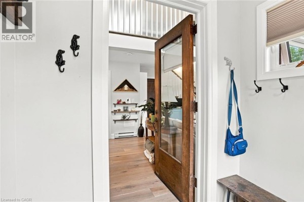 Foyer - 26r Kenmore Road, Hamilton, ON L8S3T7 Photo 4