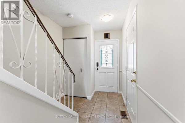 27 - 1396 Upper Ottawa Street, Hamilton, ON, photo 2
