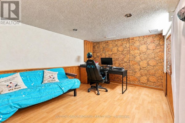 Bedroom 2 - 27 - 21 Chester Le Boulevard, Toronto, ON M1W2M7 Photo 5