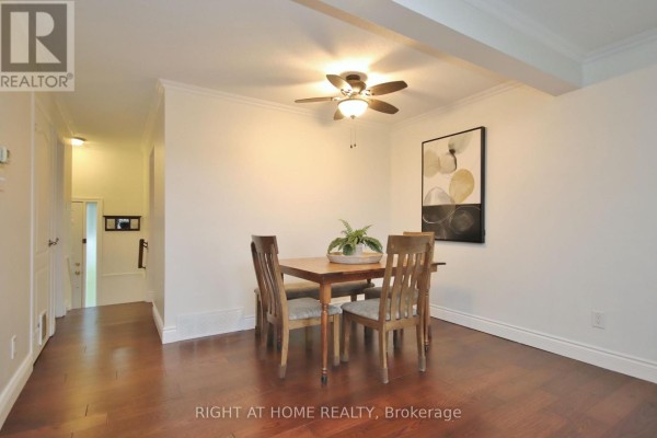 Foyer - 27 - 3250 Uplands Drive, Ottawa, ON K1V0C7 Photo 5