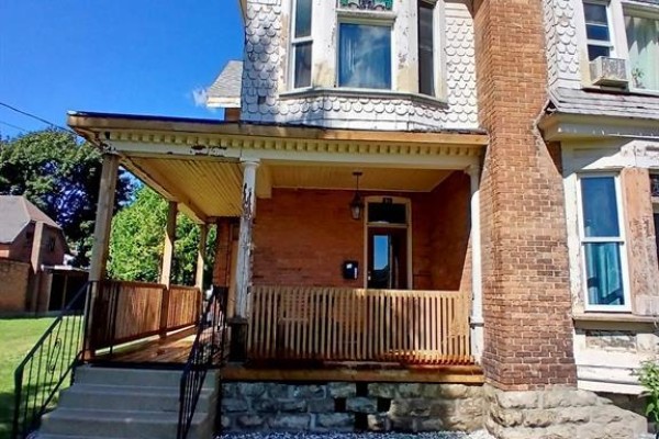 27 & 31 Wade Street, Chatham, ON N7M3T6 Photo 2