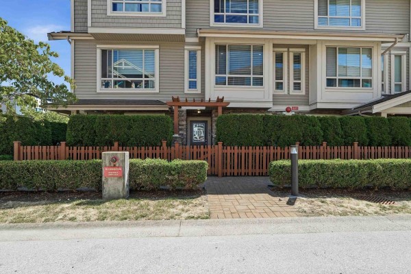 27 19752 55a Avenue, Langley, BC V3A3X2 Photo 4