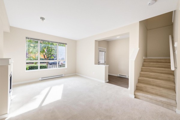 27 2738 158 Street, Surrey, BC V3Z3K3 Photo 4