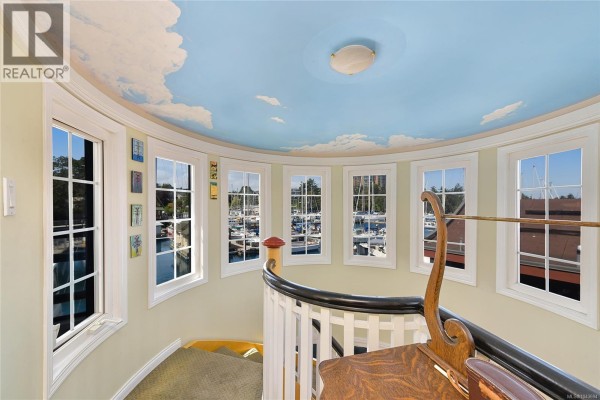 27 453 Head St, Esquimalt, BC, photo 3