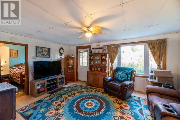 27 Ahmic St Street W, Magnetawan, ON P0A1P0 Photo 3