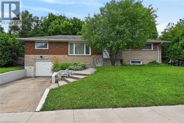 27 Ainslie Avenue, Hamilton, ON, photo 2
