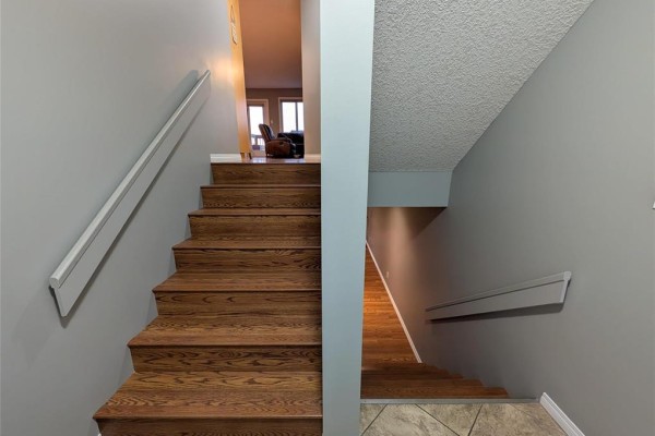 27 Aldrin Way, Brandon, MB R7A2T7 Photo 3