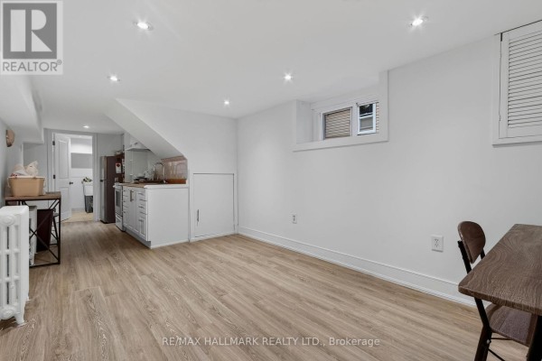 27 Bexhill Lower Avenue, Toronto, ON M1L3B5 Photo 5
