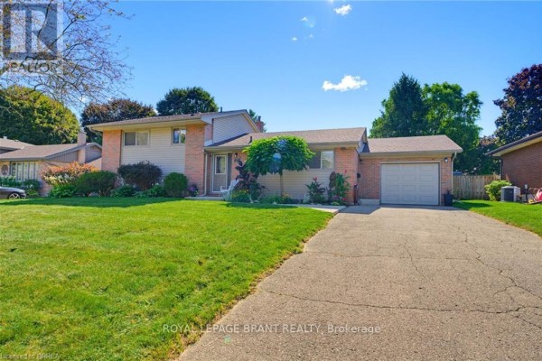 Recreation room - 27 Brier Crescent, Brantford, ON N3R3M5 Photo 4