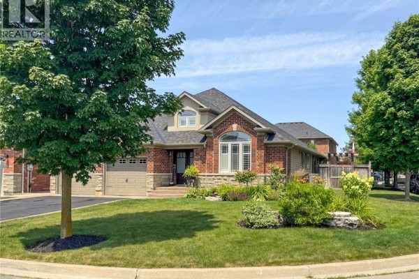 27 Carver Drive, Binbrook, ON, photo 2