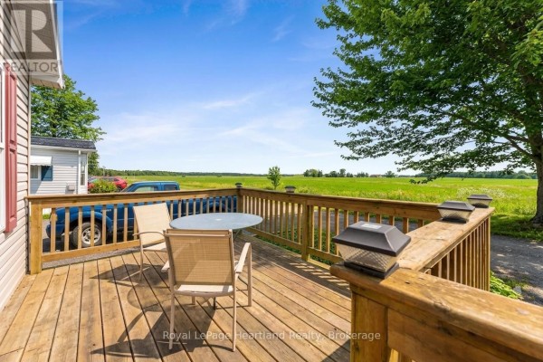 27 Cheyenne Lane, Ashfield Colborne Wawanosh, ON, photo 2