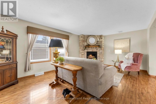 27 Cheyenne Lane, Ashfield Colborne Wawanosh, ON, photo 3