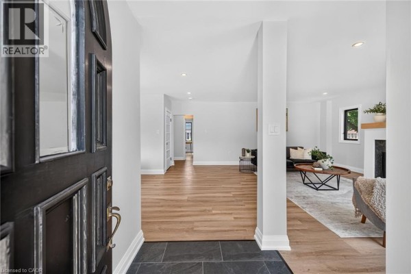 27 Church Street E, Delhi, ON, photo 2