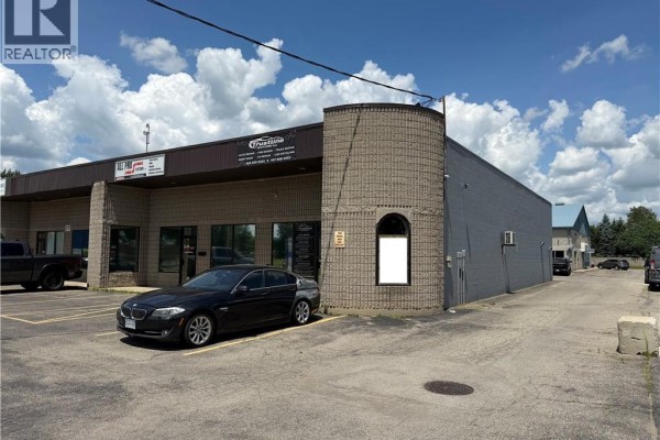 27 Copernicus Boulevard Unit# 1, Brantford, ON N3P1N4 Photo 5