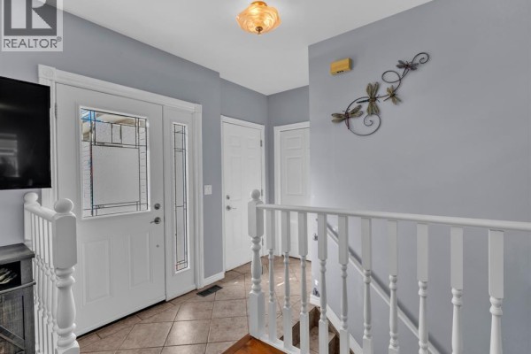 Family room - 27 Eastgrove, Leamington, ON N8H5J7 Photo 4