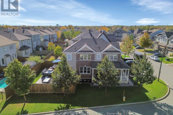 Great room - 27 Escallonia Court, Ottawa, ON K2S1B9 Photo 3