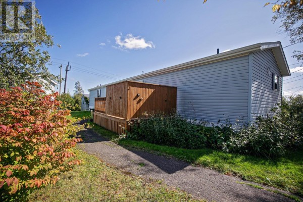 27 Fernwood Drive, Amherst, NS, photo 2