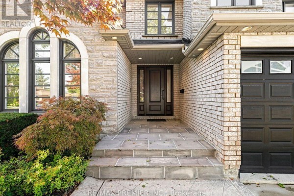 27 Gaydon Avenue, Toronto, ON, photo 2