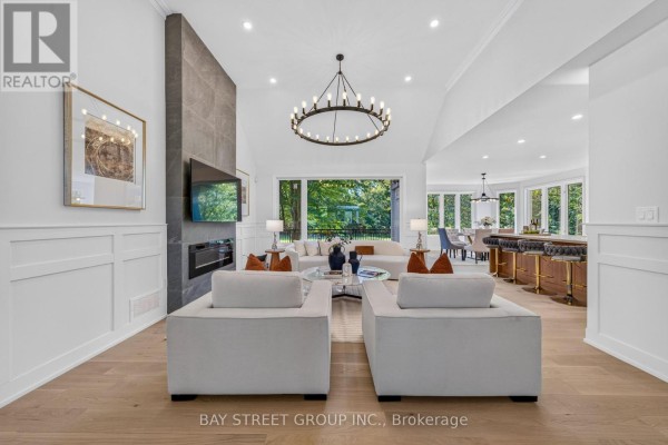 27 George Pipher Lane, Whitchurch Stouffville, ON L4A1M4 Photo 2