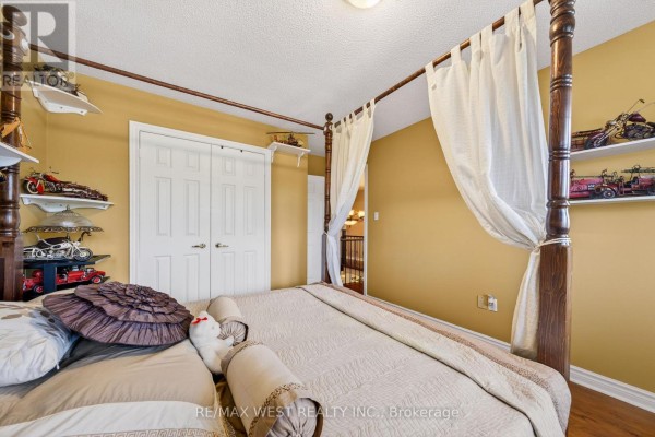 Bedroom - 27 Golden Meadow Road, Barrie, ON L4N7E6 Photo 5