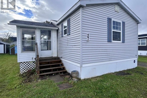Eat in kitchen - 27 High Street Estates, New Glasgow, NS B2H4B8 Photo 2