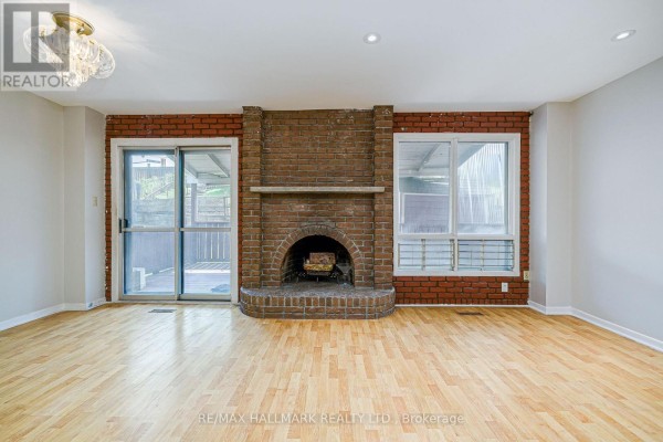27 Keyworth Trail, Toronto, ON M1S2V2 Photo 5
