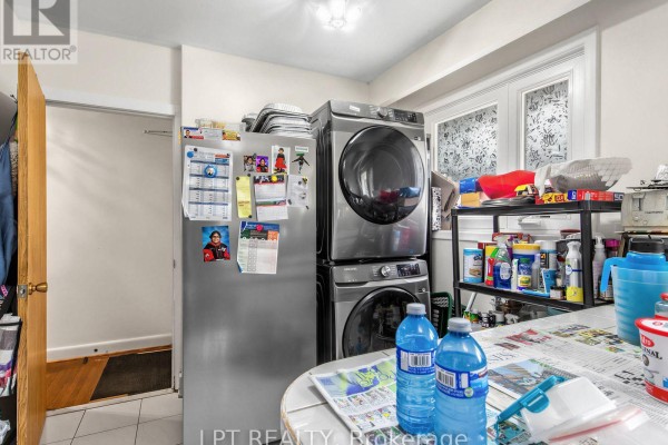 Bedroom - 27 Kingsview Boulevard, Toronto, ON M9R1T5 Photo 5