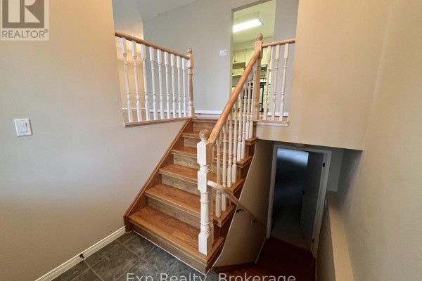 27 Loraine Avenue, Quinte West, ON K8V6R4 Photo 3