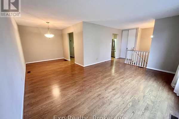 27 Loraine Avenue, Quinte West, ON K8V6R4 Photo 5