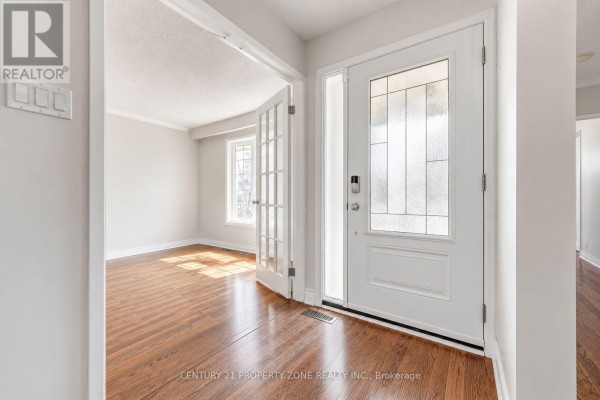 Dining room - 27 Madrid Crescent N, Brampton, ON L6S2X5 Photo 4