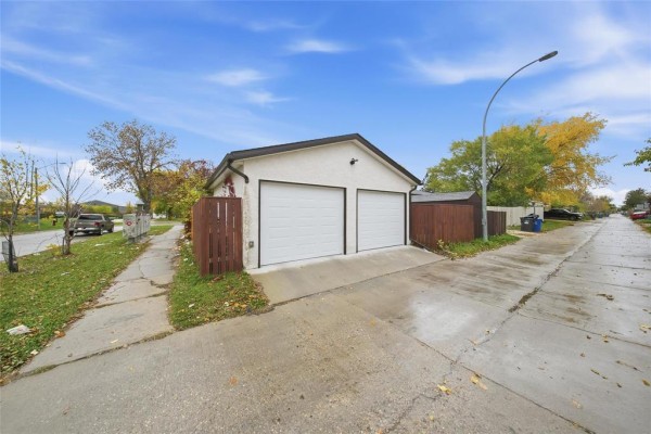 Primary Bedroom - 27 Manor House Court, Winnipeg, MB R2P0K4 Photo 4