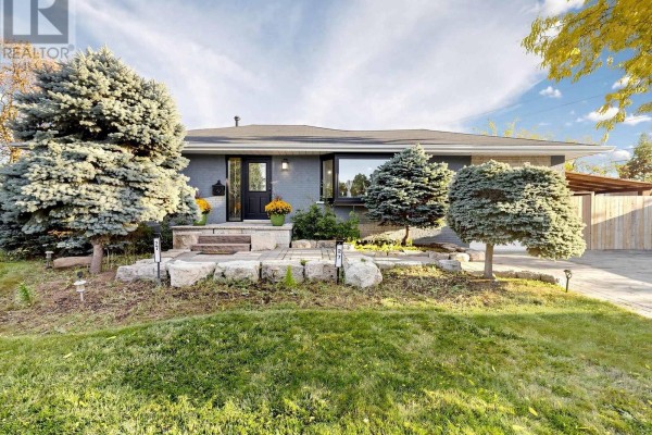 27 Matlock Avenue, Mississauga
