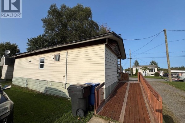 27 Mazerolle Street, Saint Leonard, NB, photo 3