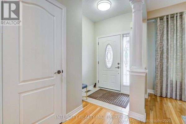 27 Modesto Crescent, Brampton, ON, photo 3