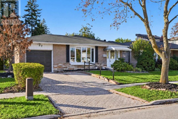 27 Oakmeadow Boulevard, Toronto